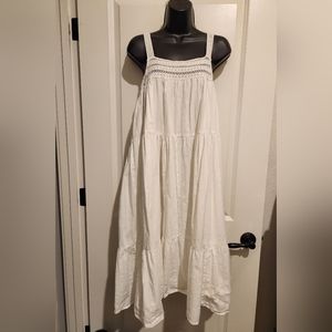 Universal Threads white tiered cotton  dress. Sz Med